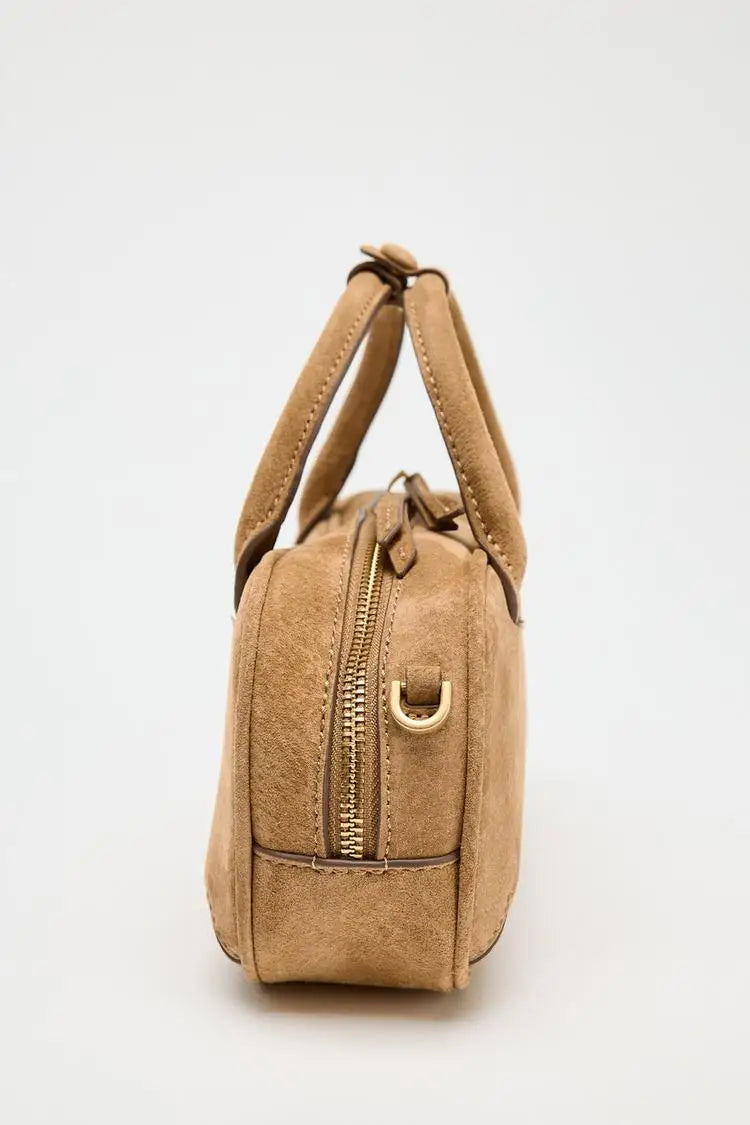 PARIS CLUTCH