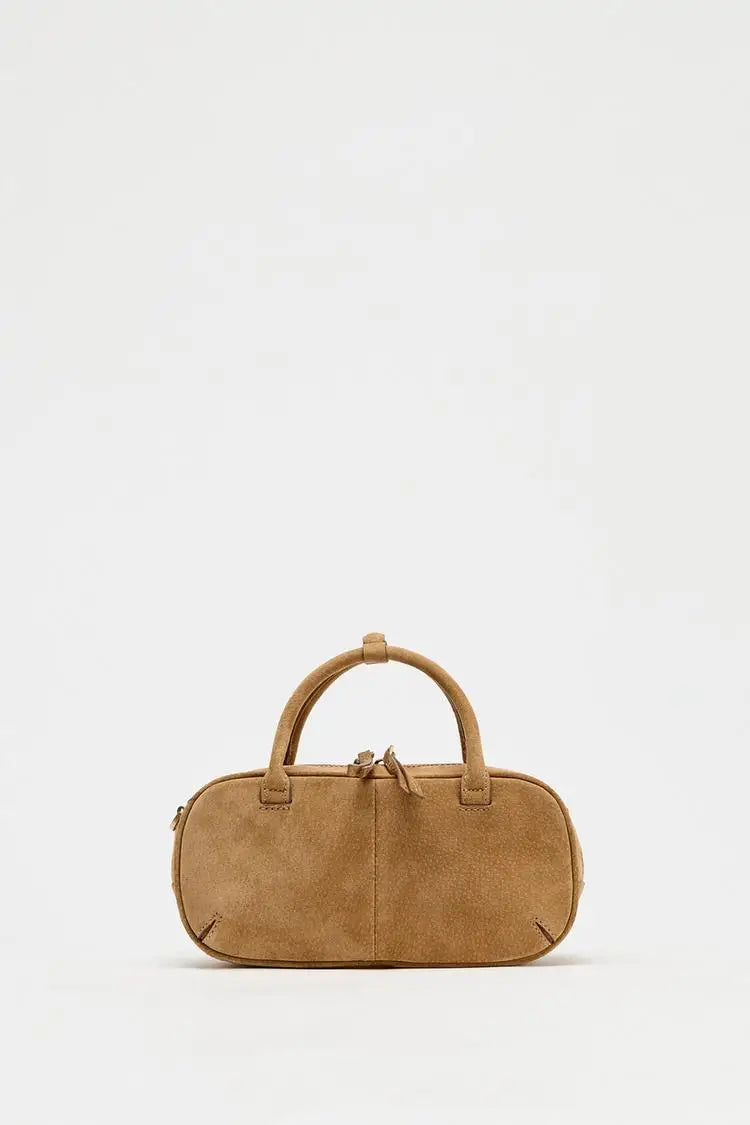 PARIS CLUTCH